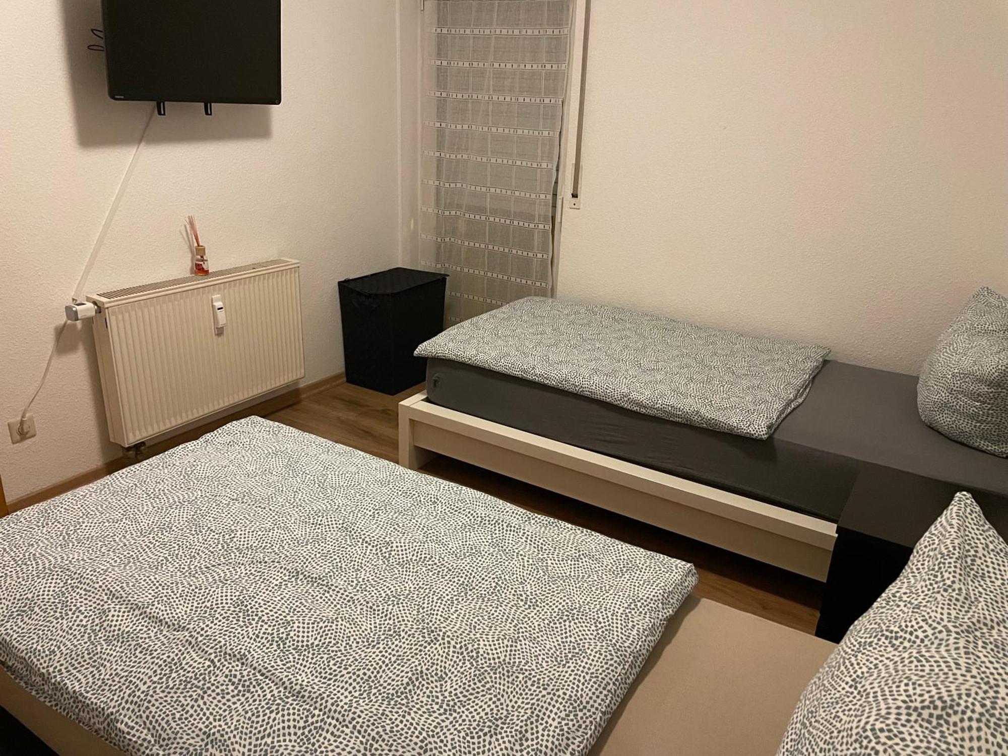 Ferienwohnung Mit 2 Zimmer, Kueche, Bad, In 사르브루켄 외부 사진